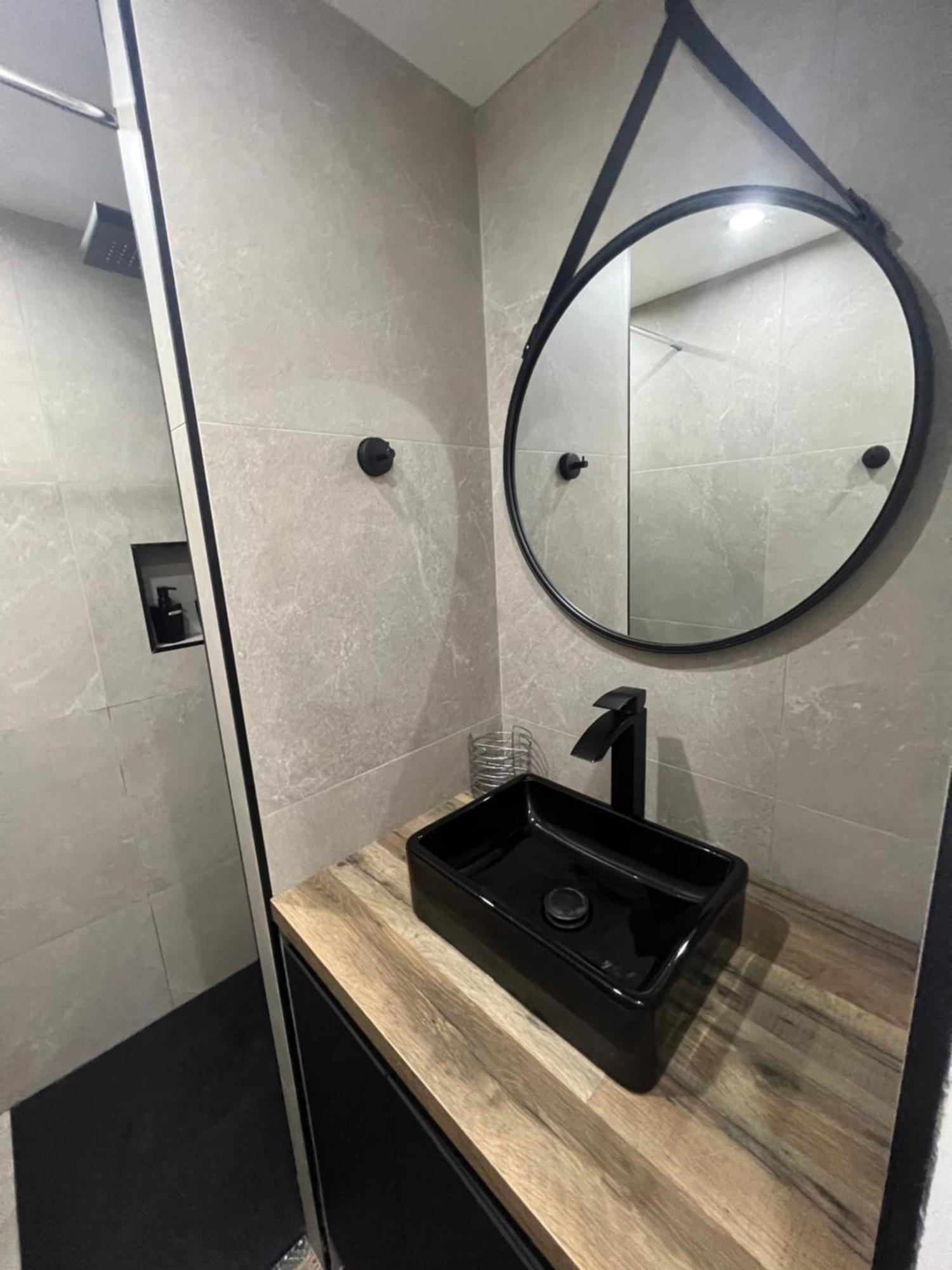 Mini 30 M2 Max 4 Personnes * Ensues-la-Redonne